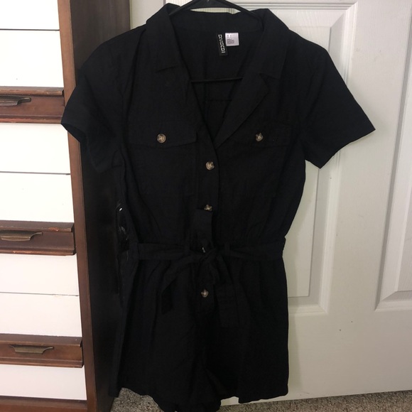 Divided Linen Jumpsuit - Picture 1 of 7